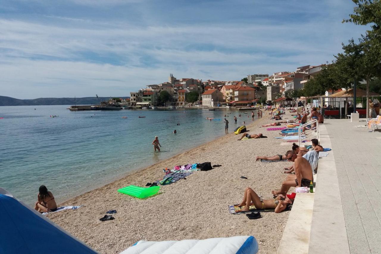 Apartments By The Sea Igrane, Makarska - 17292 Bagian luar foto